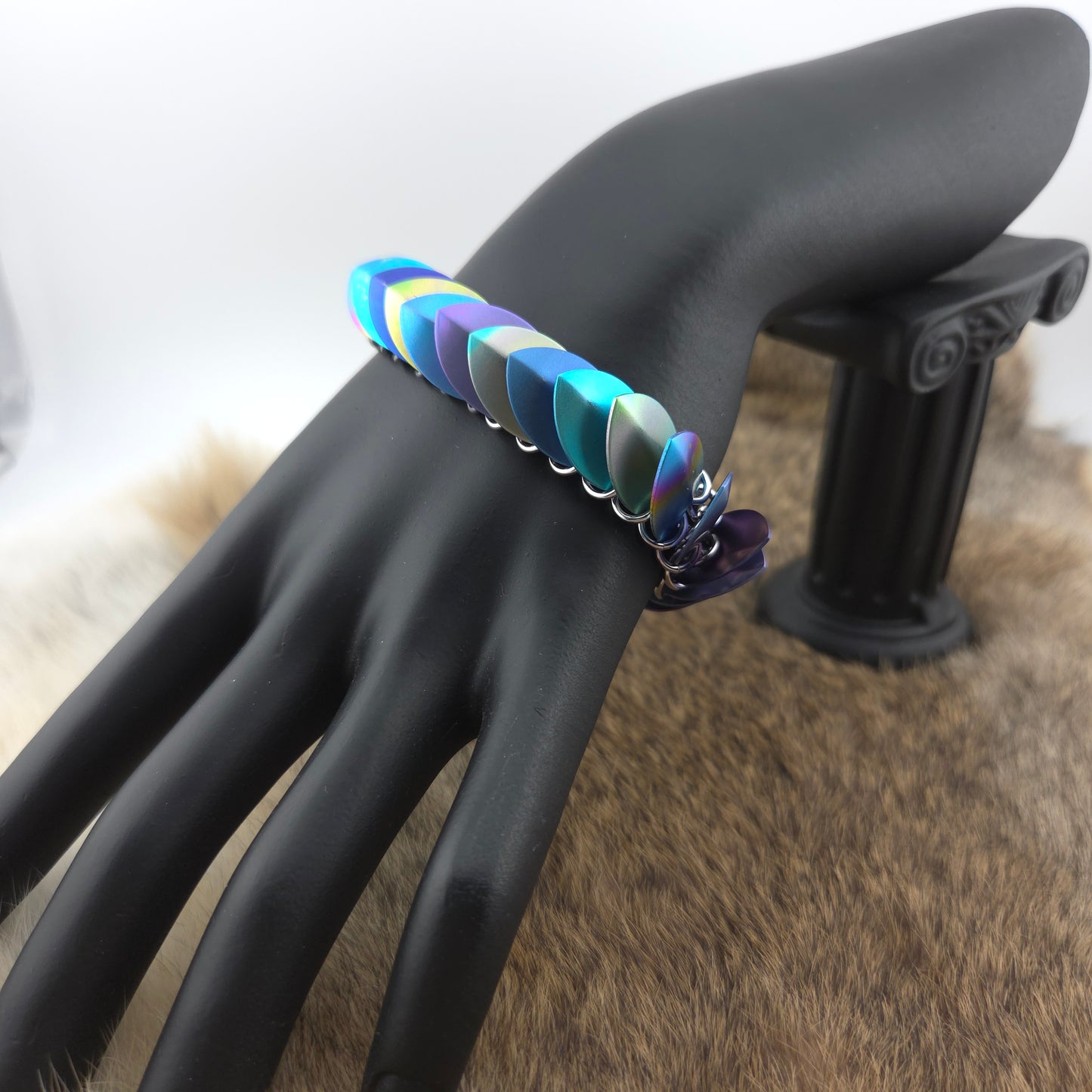 Titanium Dragon Scale Bracelet (001)