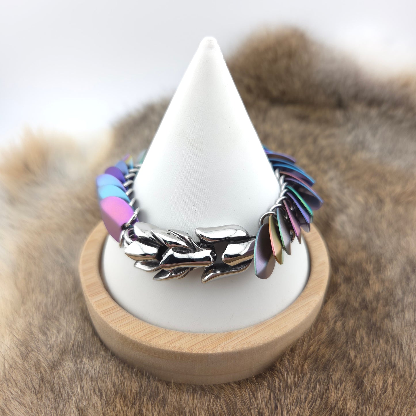 Titanium Dragon Scale Bracelet (001)