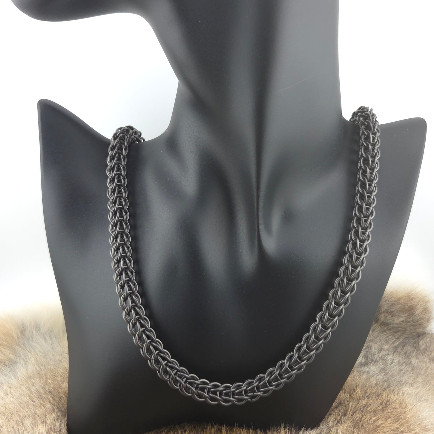 Full Persian Chainmail Necklace - Black Glass Titanium