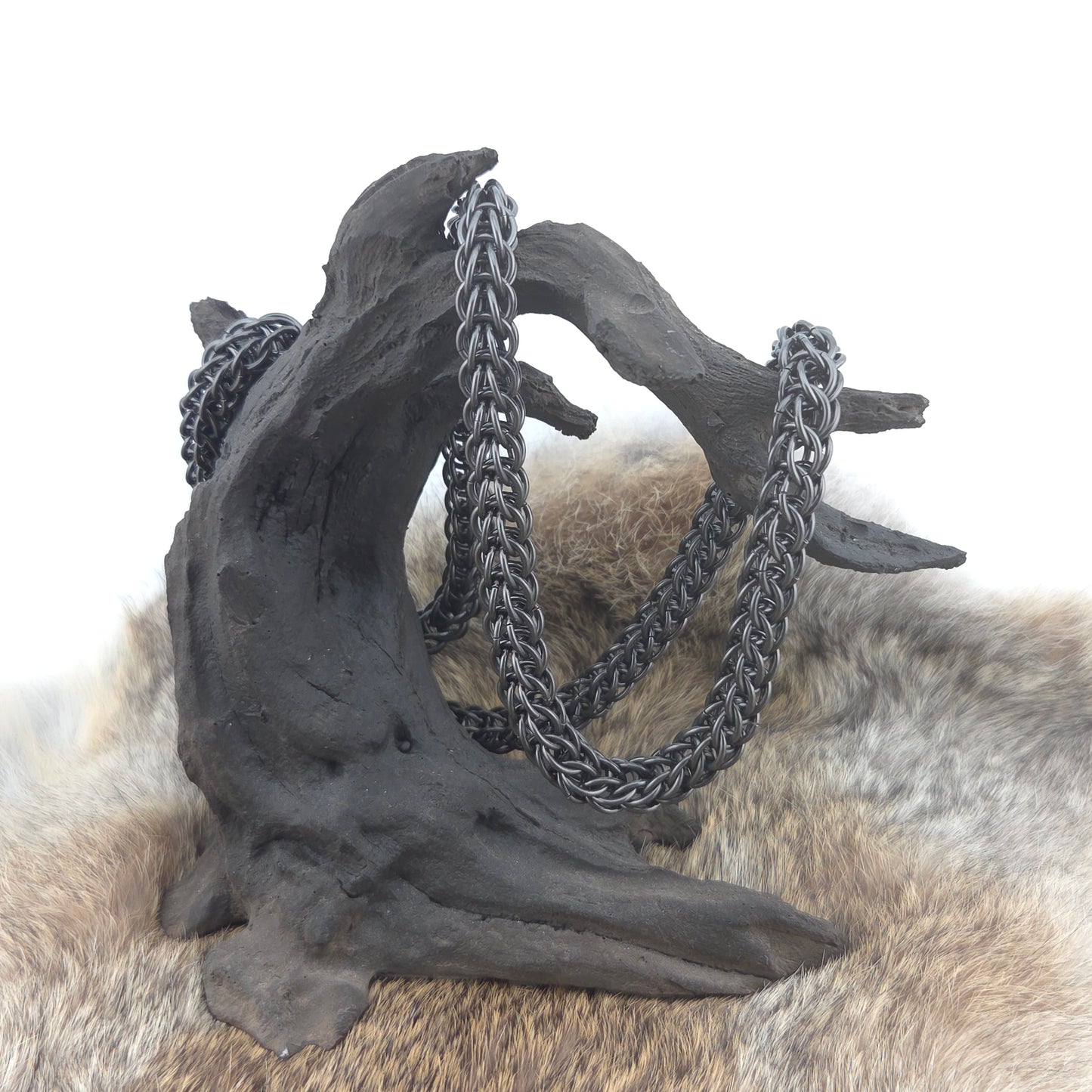 Full Persian Chainmail Necklace - Black Glass Titanium