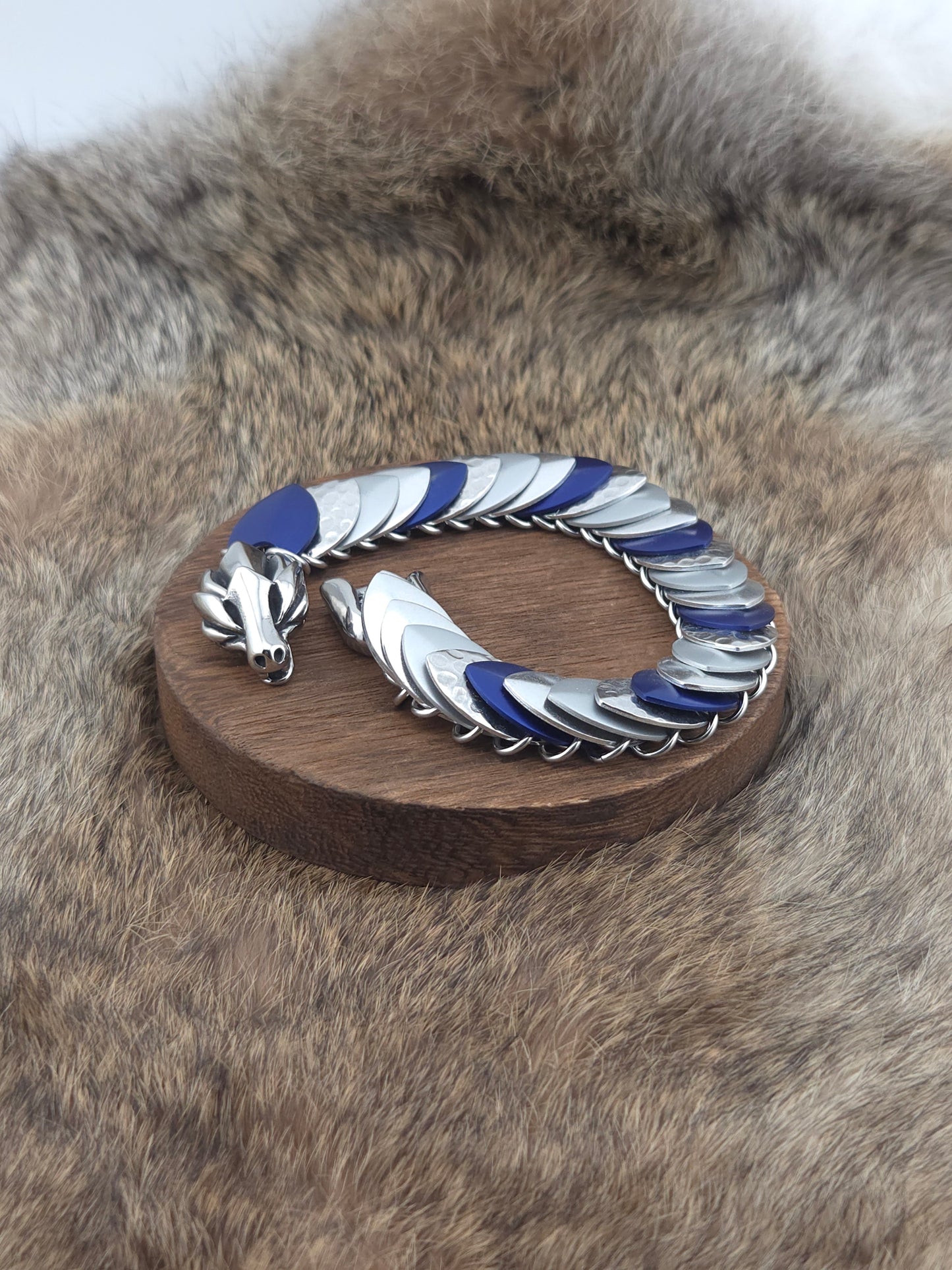 Dragon Scale Bracelet - Scottish Flag and Silver - Aluminum Scales
