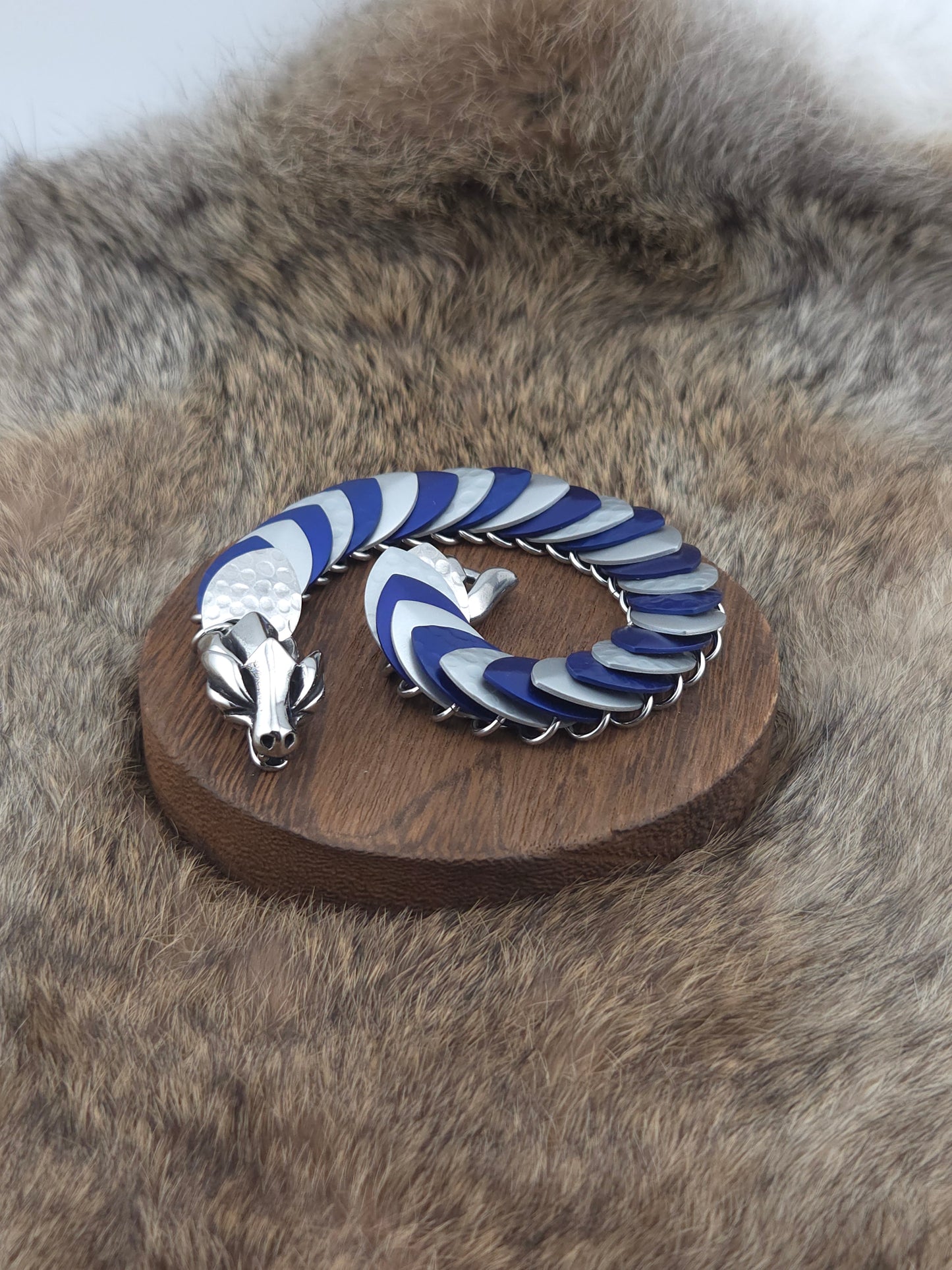Dragon Scale Bracelet - Scottish Flag - Aluminum Scales