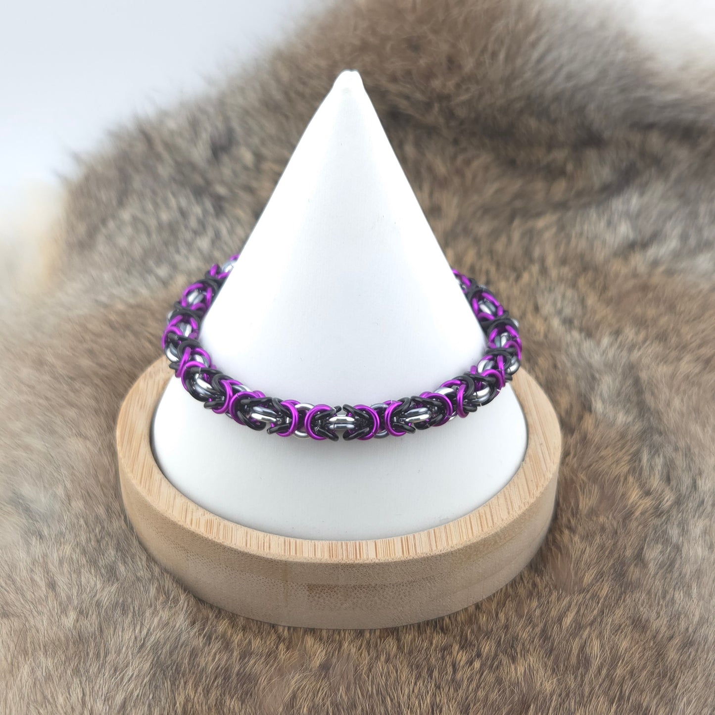 Byzantine Chainmail Bracelet - Asexual Pride - Premium Anodized Aluminum