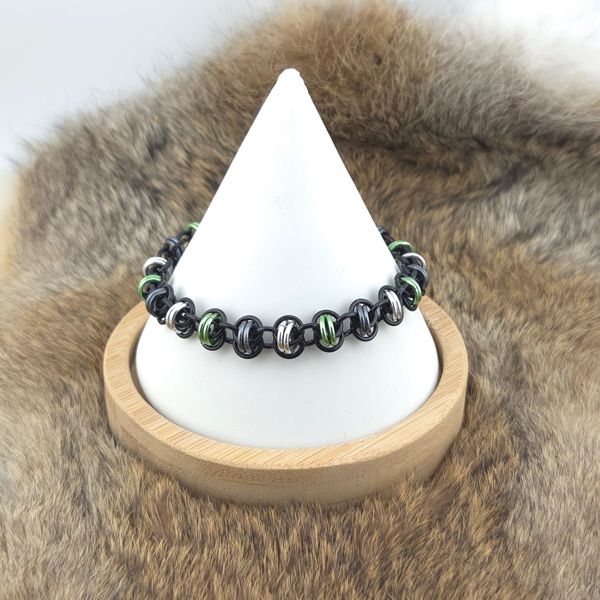 Barrel Weave Chainmail Bracelet - Agender Pride - Premium Anodized Aluminum