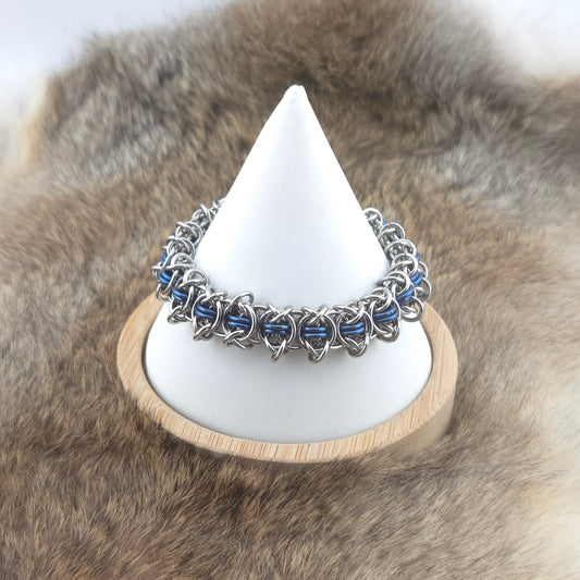Odin's Eye Chainmail Bracelet - Stainless Steel and Blue Cornflower Niobium