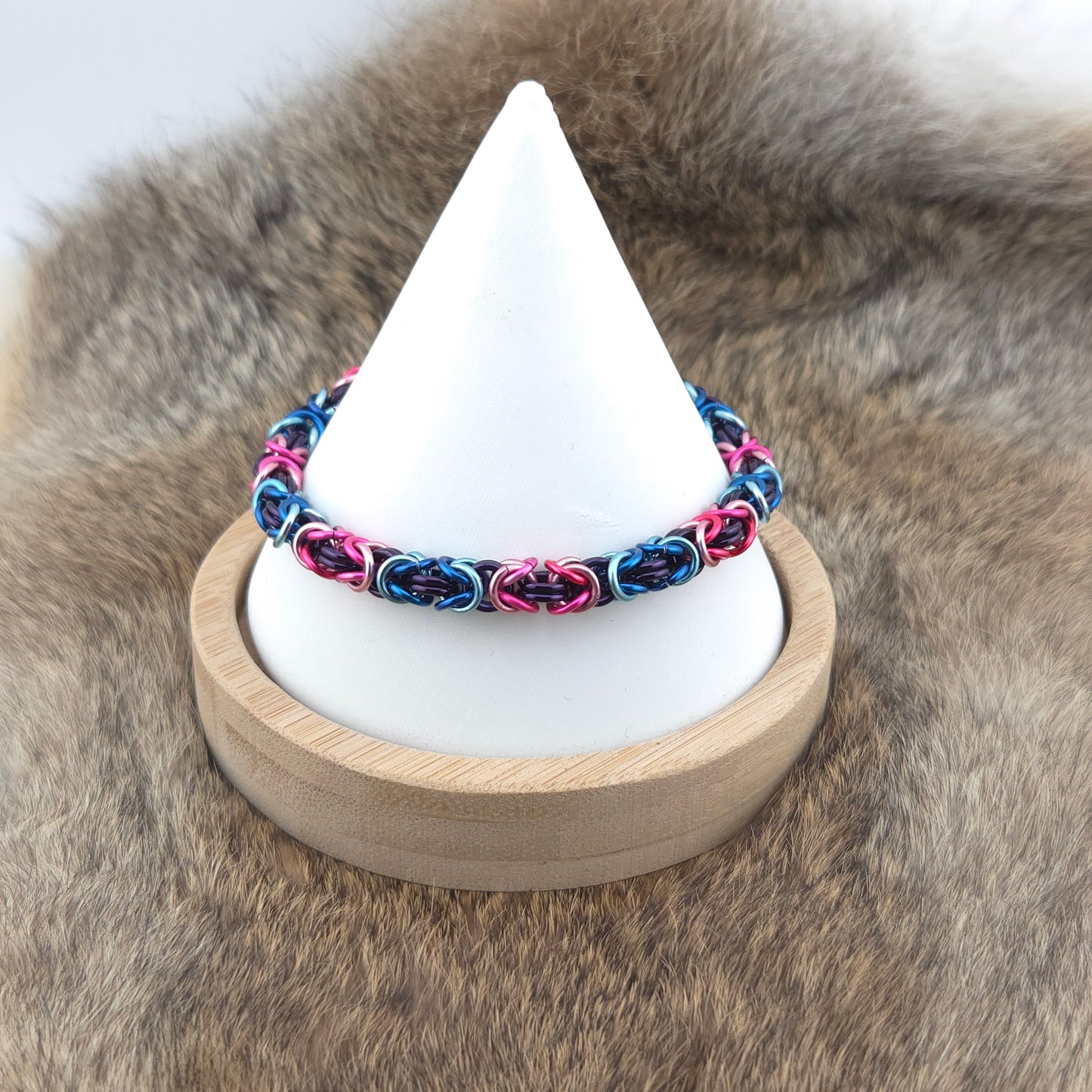 Byzantine Chainmail Bracelet - Omnisexual Pride - Premium Anodized Aluminum